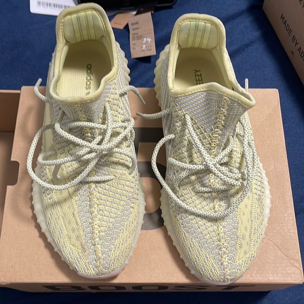 Adidas yeezy 350 for sale paid $260 for these. Worn 1 time. Want $225 OBO